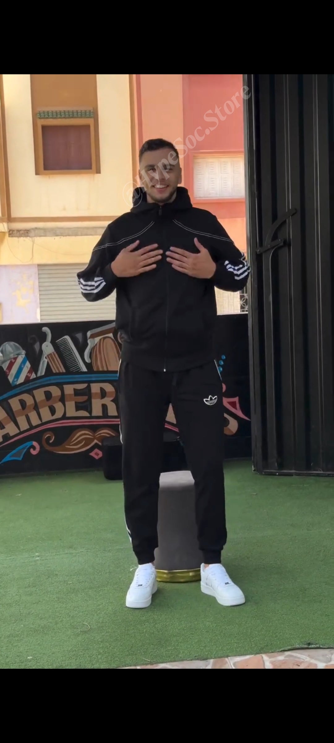 Ensemble Adidas 2025